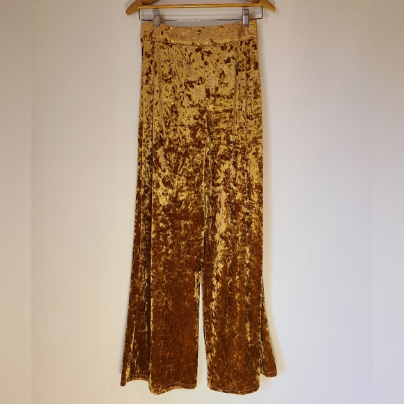 Retro flaire gold crushed velvet pants - Picture 4 of 8